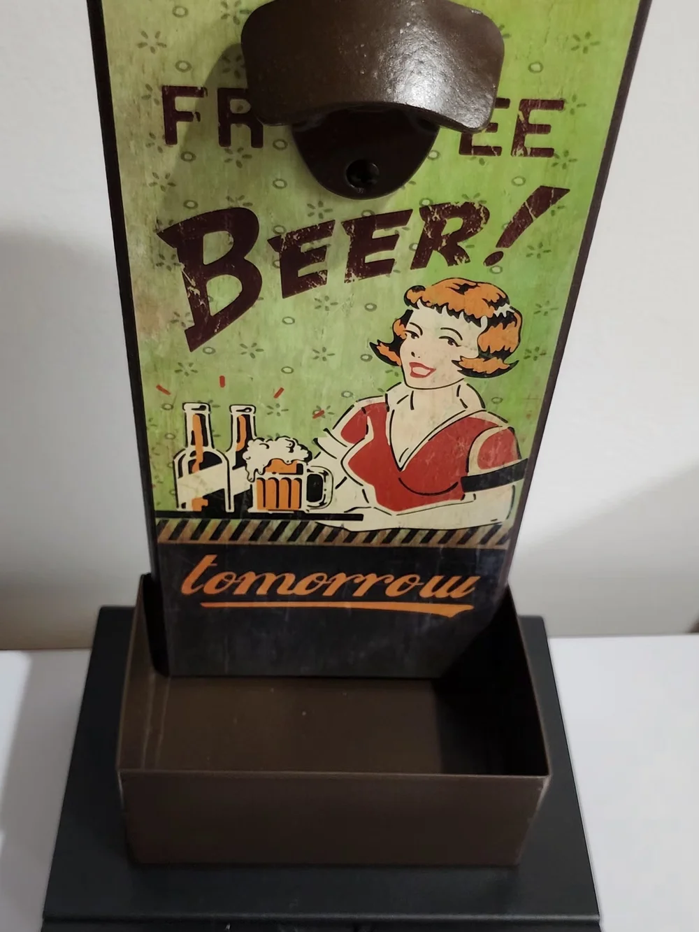Vintage bar sign Wall Mount Bottle Opener Cap Catcher Free Beer Bar Decor